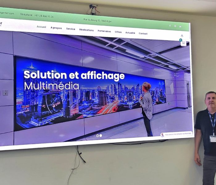 Installation d’un écran Samsung 130 pouces Zoll All in One